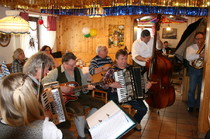 Musikanten spielen auf im Bräustüberl Zwiesel